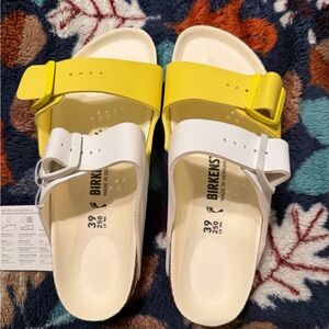 Birkenstock Women’s Yellow and White Sandals NWT